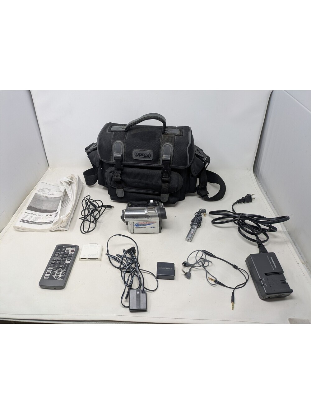 Panasonic Palmcorder MultiCam PV-GS50D Camcorder Bundle 700x digital zoom TESTED